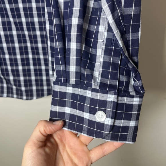 Duluth Trading Blue Plaid Wrinkle Fighter Relaxed Fit Button Down L - Picture 11 of 14